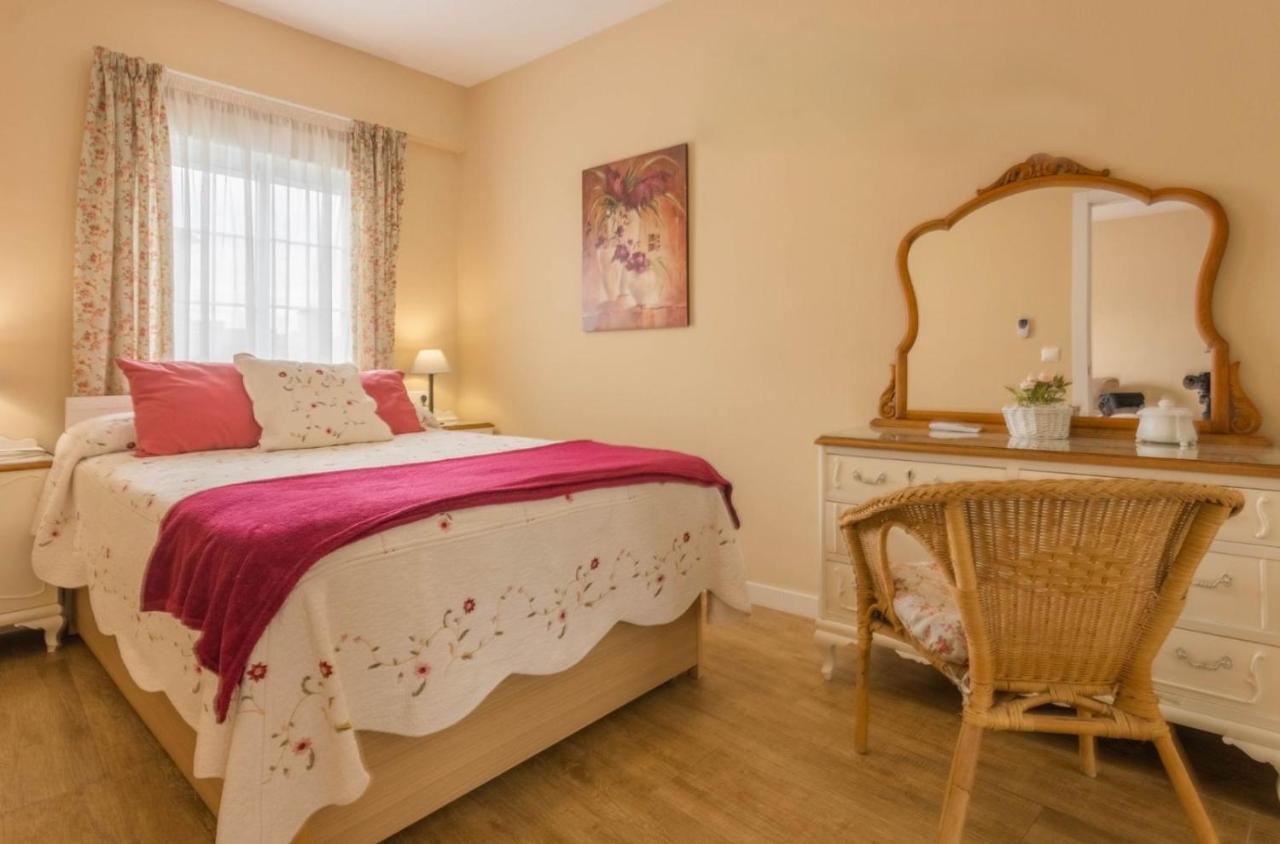 Apartamento Juani Centro Parking Y Wifi Gratis Cordoba Luaran gambar
